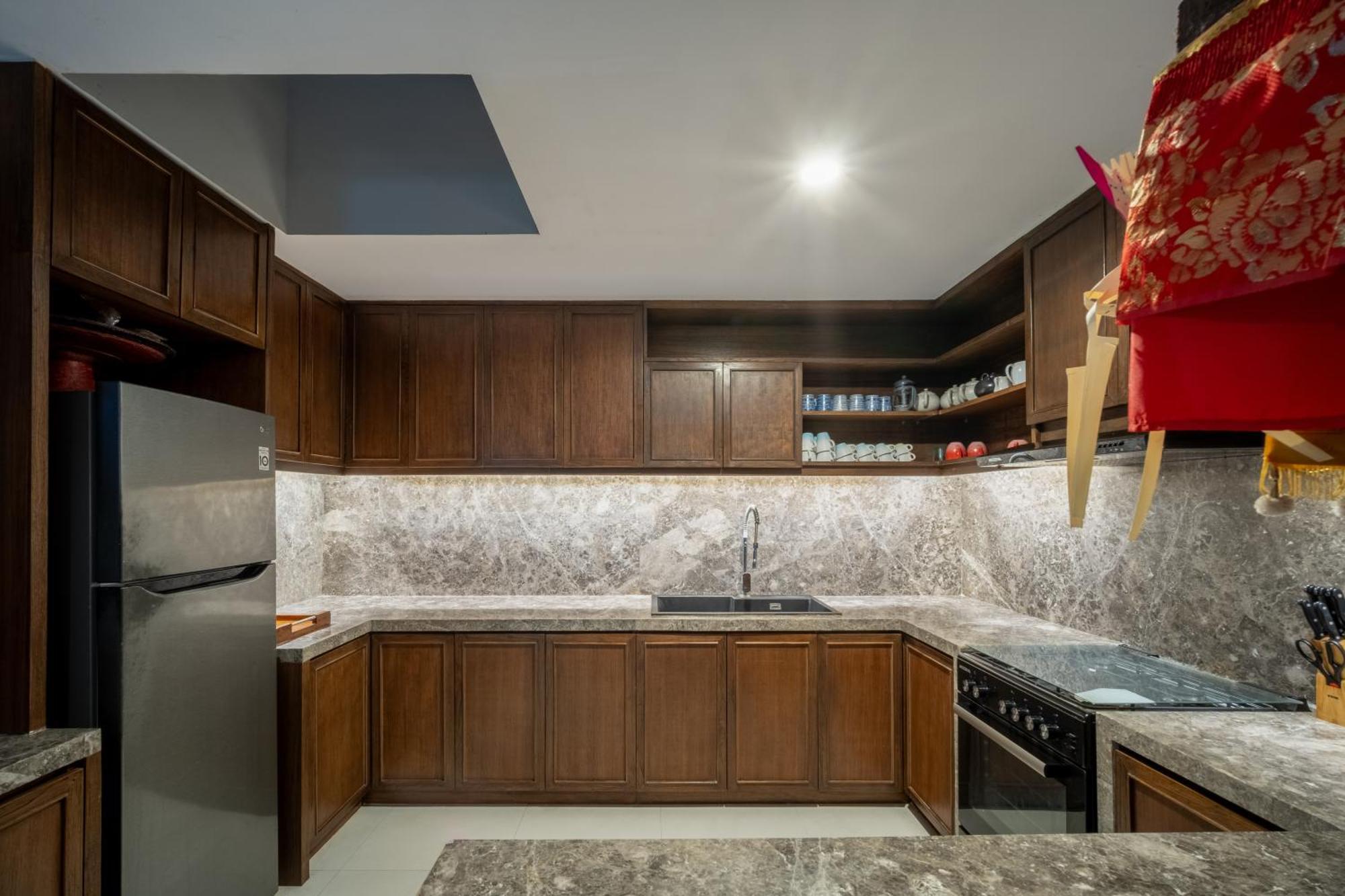 Villa De Suma - Fully Staffed Luxury Villa, Walk To The Beach! 塞米亚克 外观 照片