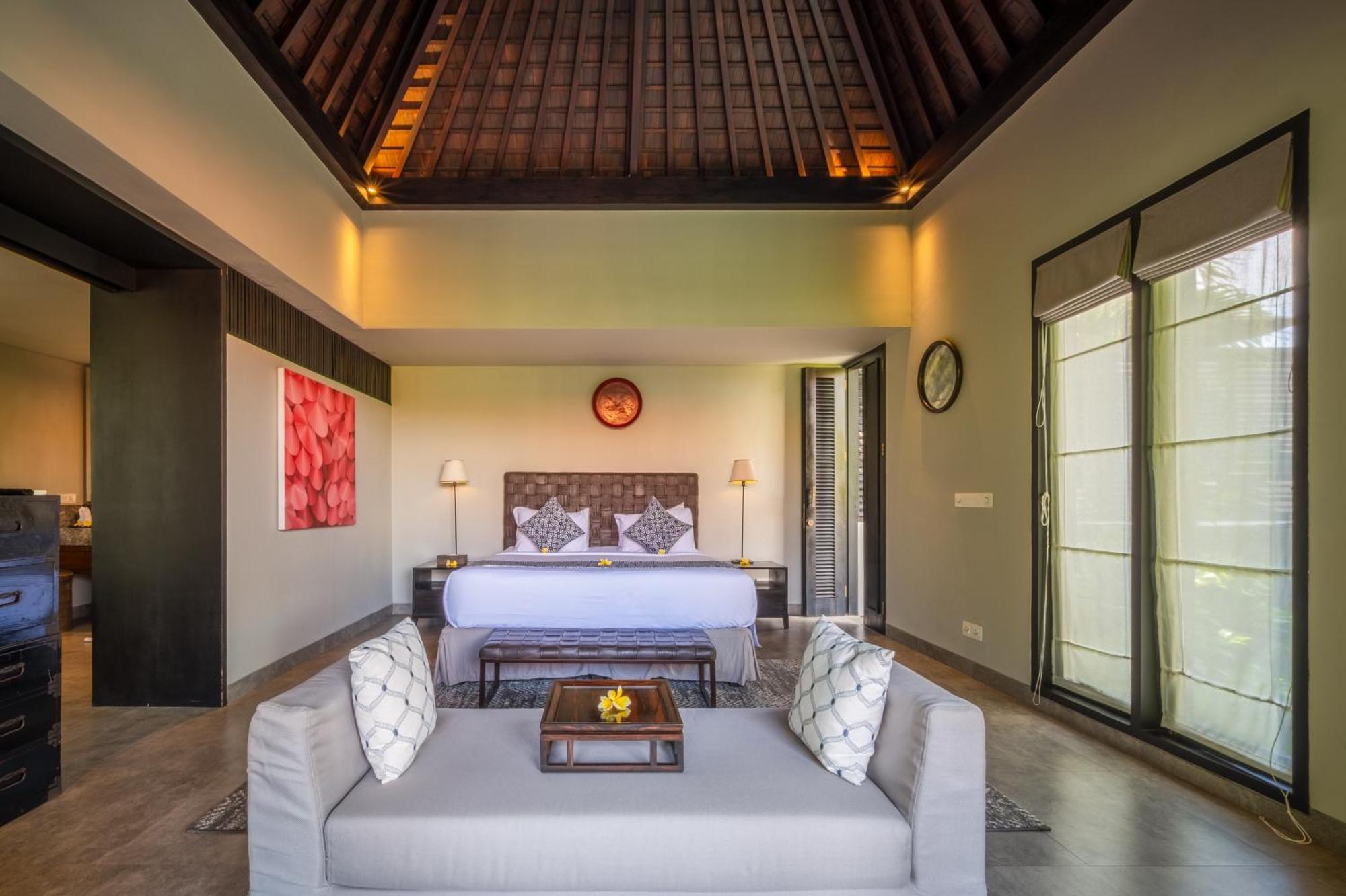 Villa De Suma - Fully Staffed Luxury Villa, Walk To The Beach! 塞米亚克 外观 照片