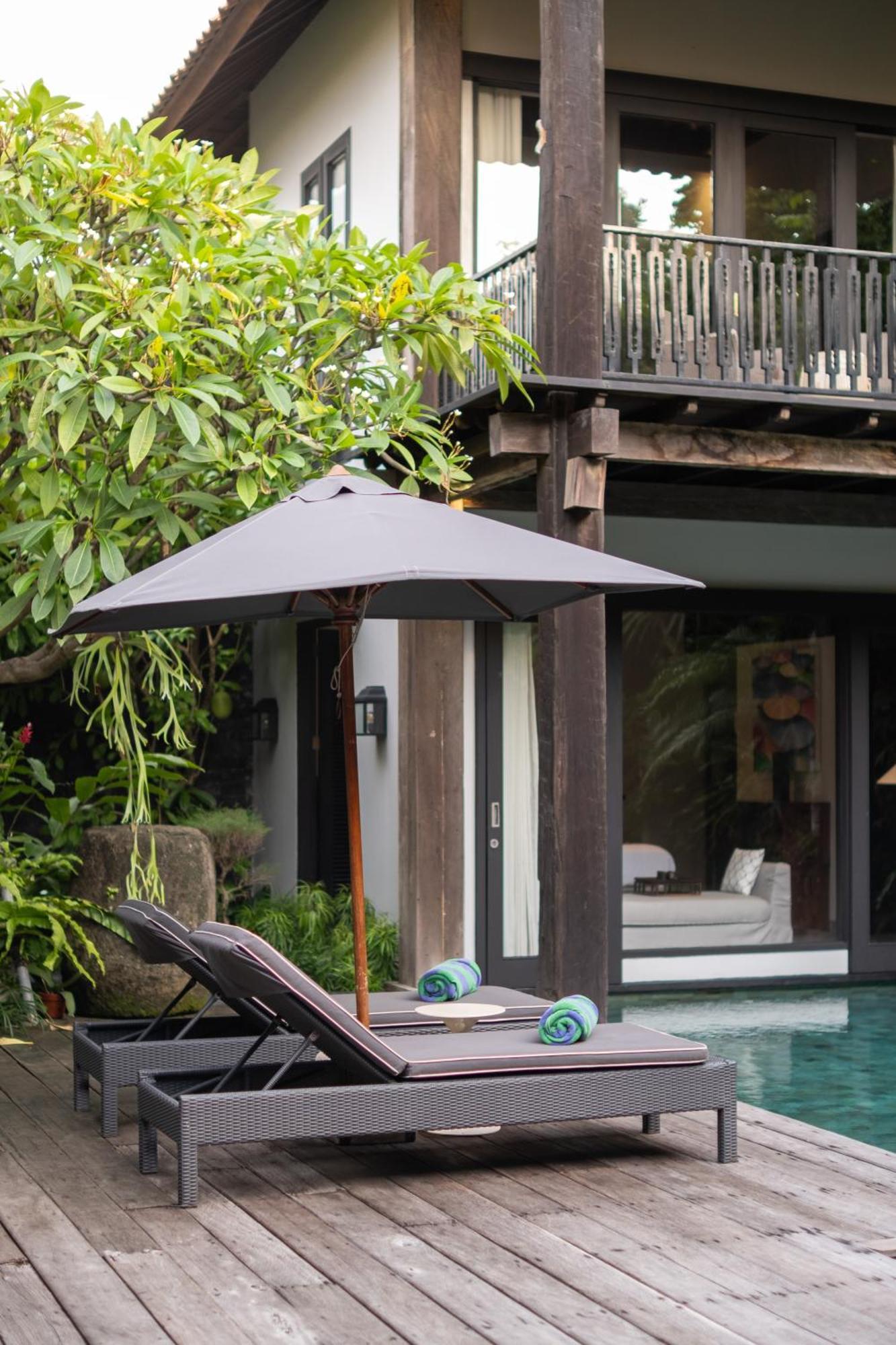 Villa De Suma - Fully Staffed Luxury Villa, Walk To The Beach! 塞米亚克 外观 照片
