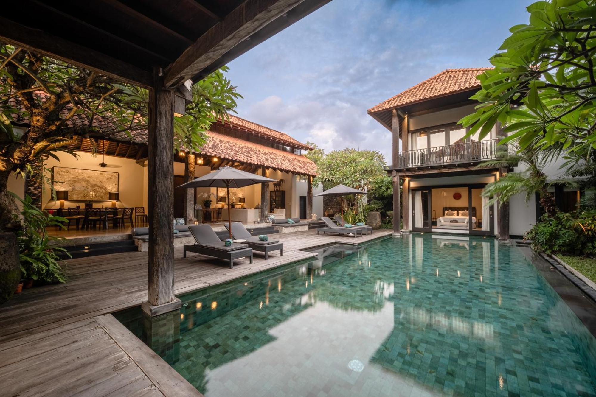Villa De Suma - Fully Staffed Luxury Villa, Walk To The Beach! 塞米亚克 外观 照片
