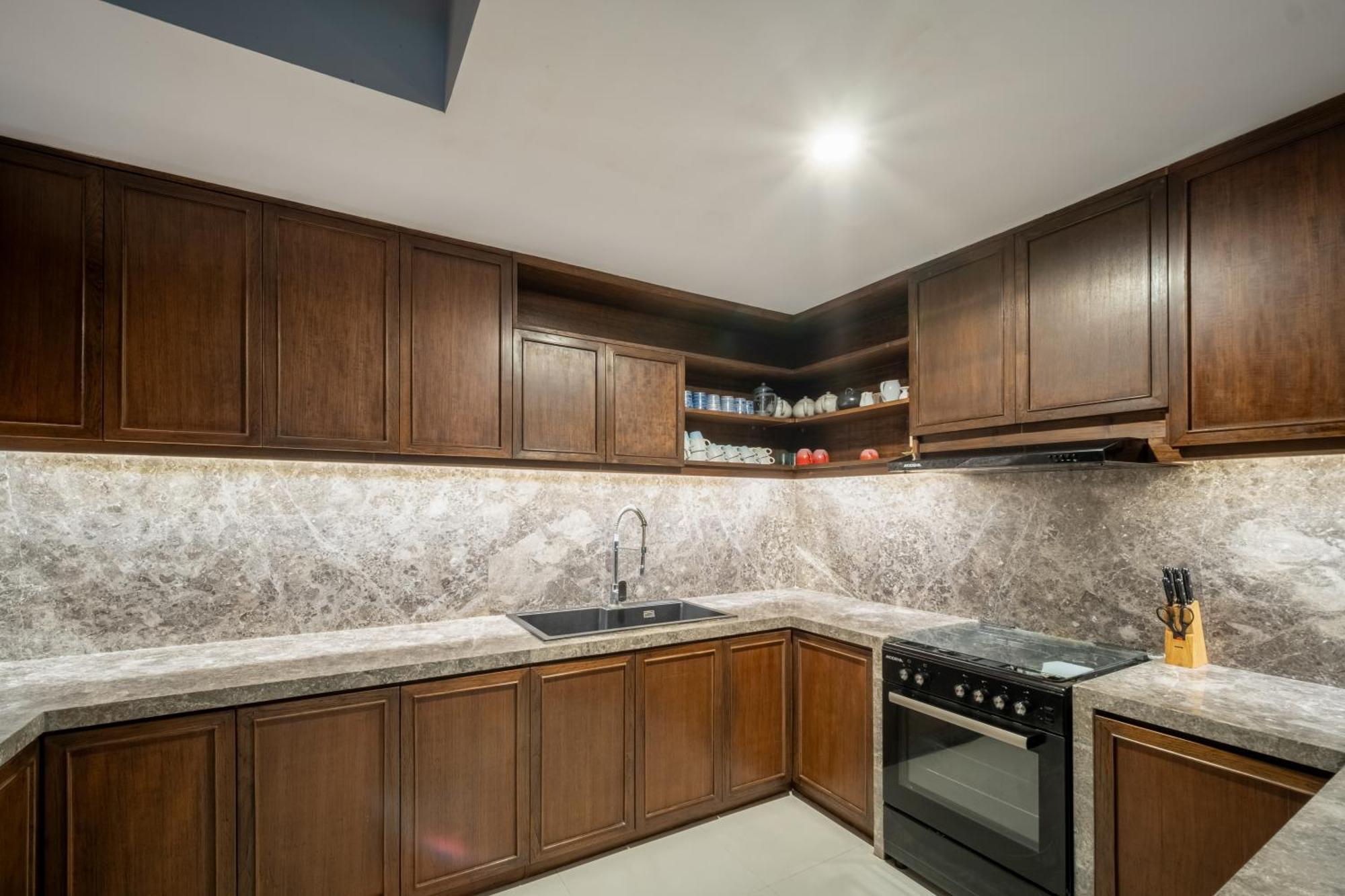 Villa De Suma - Fully Staffed Luxury Villa, Walk To The Beach! 塞米亚克 外观 照片